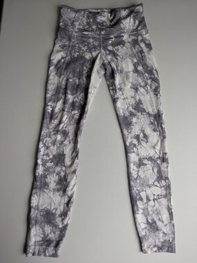 Athleta Gray and White Tie-Dye Leggings